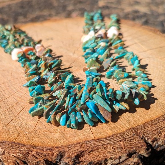 Vintage Navajo Turquoise Necklace - Handmade Southwesternβ NA Artistry - Picture 8 of 10